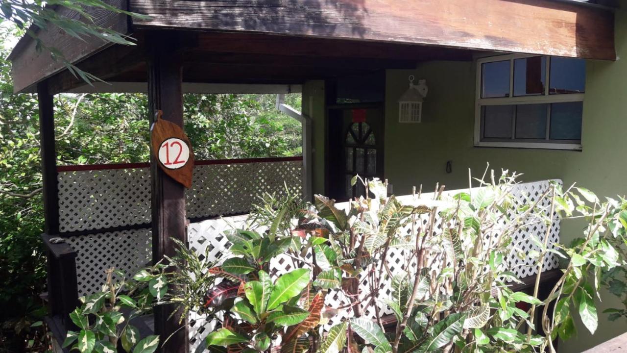 Hibiscus Valley Inn Marigot Ngoại thất bức ảnh