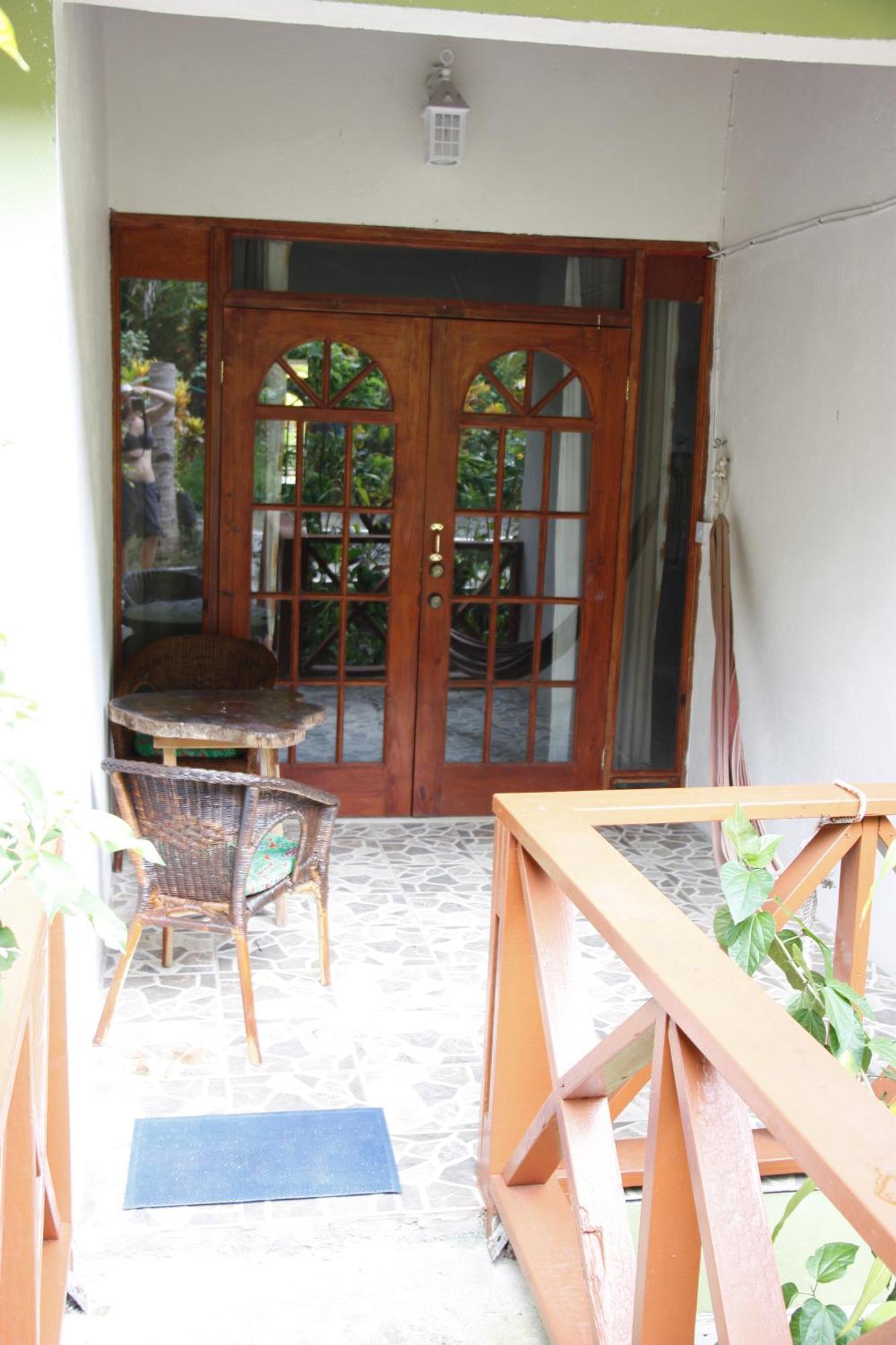 Hibiscus Valley Inn Marigot Ngoại thất bức ảnh